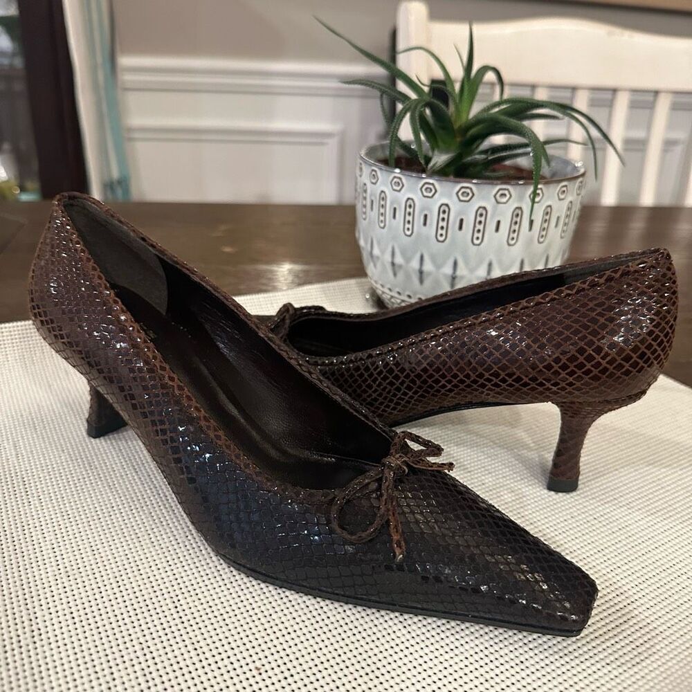 Stuart Weitzman Brown Pointed Toe Python Embossed… - image 1
